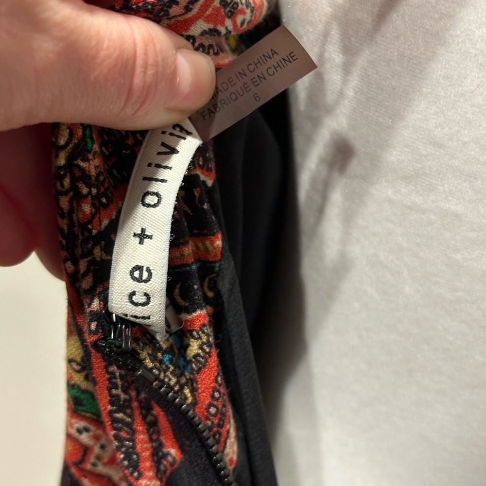 (NWOT) Alice + Olivia Alves Maxi Dress size 6 - Picture 5 of 9